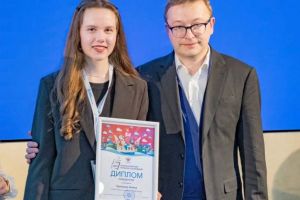 Поздравляем Чумакову Алёну с победой во всероссийском конкурсе сочинений 