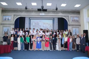 Торжественное вручение аттестатов 9-ти классникам